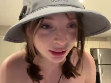 girl
        blubella cam image #3568375
