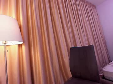 girl
        ehotlovea cam image #6470760