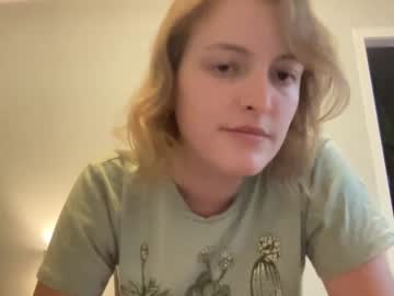 girl
        margot_moon cam image #4802678