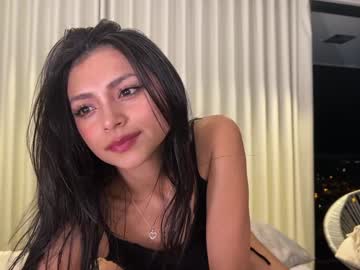 girl
        sweet_littleee cam image #6930848
