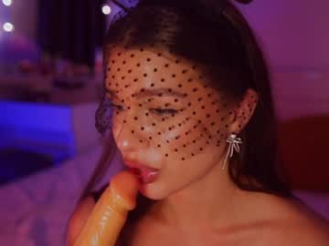 girl
        jacky_smith cam image #5935308