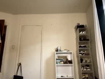 girl Live Cam Girls Love To Strip Naked For Their Viewers with sexyskye111