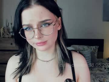 girl
        cute_caprice cam image #6808158