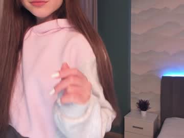 girl
        yes_ready cam image #573764