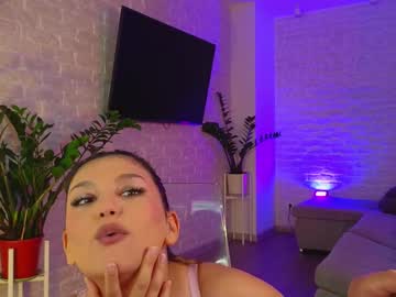 girl
        i_n_d_i_c_a cam image #4813995