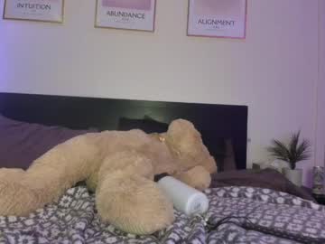 girl
        badgrljade cam image #6428423