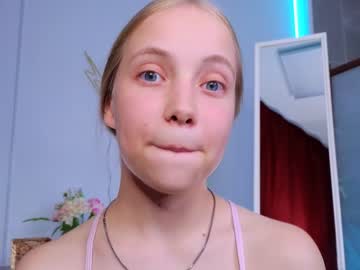girl
        appr0ved cam image #2854420