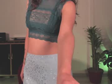 girl
        marmuse cam image #2045171