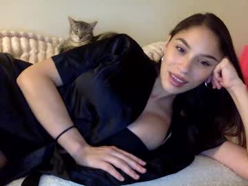 girl
        ilumaci cam image #5092019