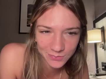 girl
        oliviahansleyy cam image #6340451