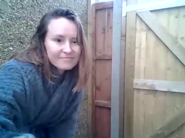 girl
        eatmypie69 cam image #2889565