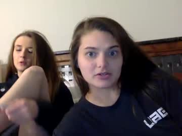 girl
        tanawaters cam image #9820