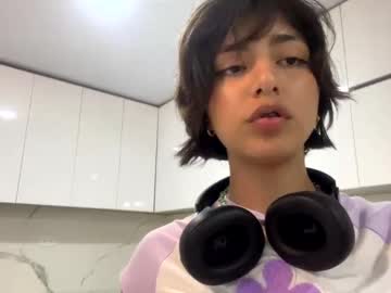 girl
        soy_sofia cam image #1269038