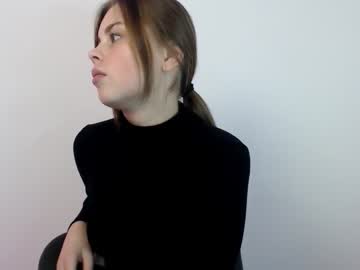 girl
        omelia_cute cam image #2976902