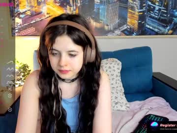 girl
        nessa_more cam image #551353