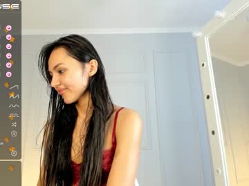 girl
        sweetfox_365 cam image #1982858