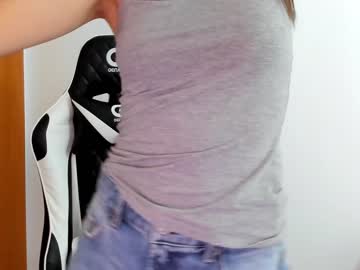 girl
        _ery cam image #1631511