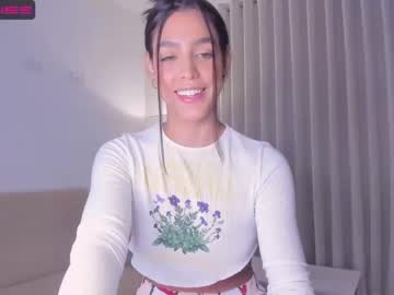 girl
        amelia_johnson cam image #1760821