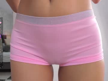 girl
        lili_foxy cam image #5604639