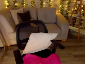 girl
        rosetaylorla cam image #808092