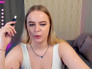 girl
        new_kamelia cam image #5709813