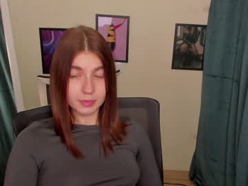 girl
        stacy_cy cam image #5410042
