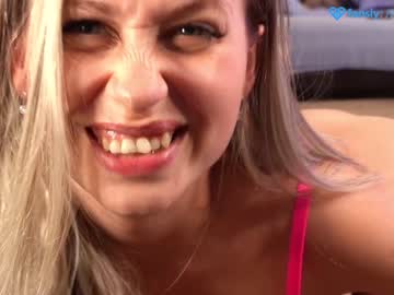 girl
        _keti_ cam image #1235180