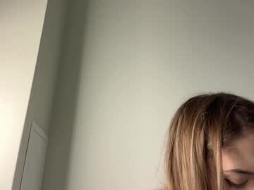 girl
        elisa_moon cam image #5888865