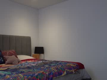 girl
        beyllove_d cam image #1905109