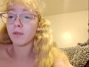 girl
        blonde_katie cam image #4160838