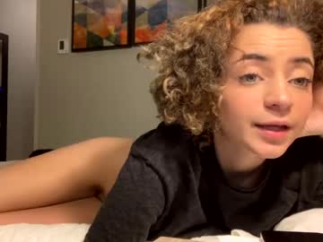 girl
        globberton cam image #3680351