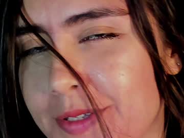 girl
        allisonpalmer cam image #6014107