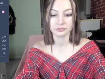 couple
        sweetdlc cam image #3199287