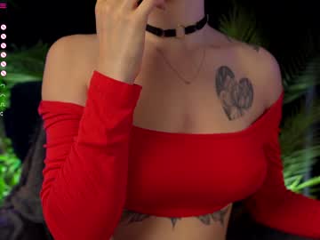 girl
        vikifox_ cam image #999285