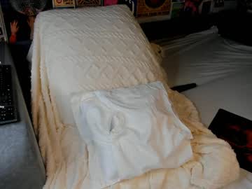 girl
        flirtykitty_ cam image #6383573