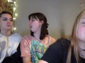 girl
        wallabyxxx cam image #424619