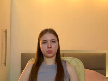 girl
        nicolecollard cam image #6646324
