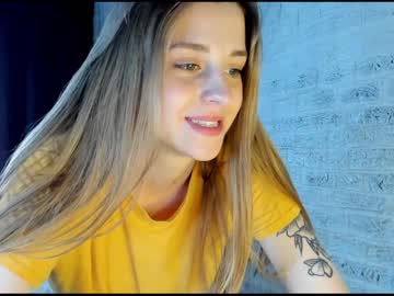 girl
        sophie_crashh cam image #1805268
