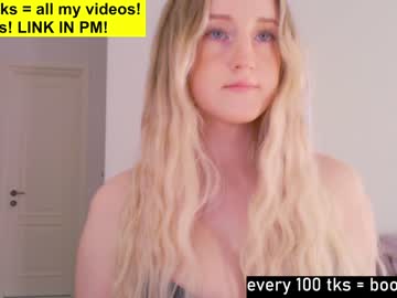 girl
        lailatoks cam image #3829132