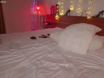 girl
        emilia98xxx cam image #3488189