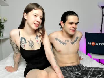 couple
        lilkimhugoash cam image #5060555