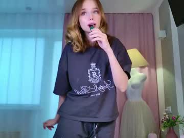 girl
        b4by_lol1 cam image #6961576