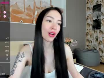 girl
        mary_sm1th cam image #940759