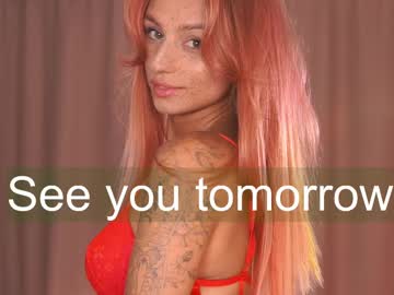 girl
        artease cam image #6797789