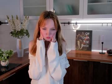 girl
        maudbayles cam image #5366947