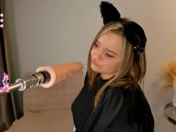girl
        melissabowen cam image #4959295