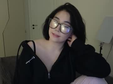 girl
        ki_mi cam image #6128886