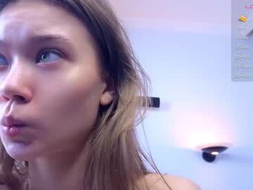 girl
        lil_babe_ cam image #2816798
