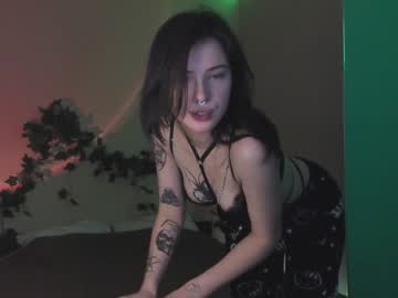 girl
        adelina____ cam image #3221395