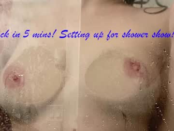 girl
        fiery_redhead cam image #1515189